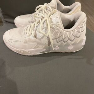 Women's White Sneakers